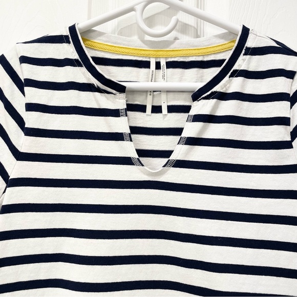 Anthropologie Split Neck Striped T Shirt - Picture 3 of 11
